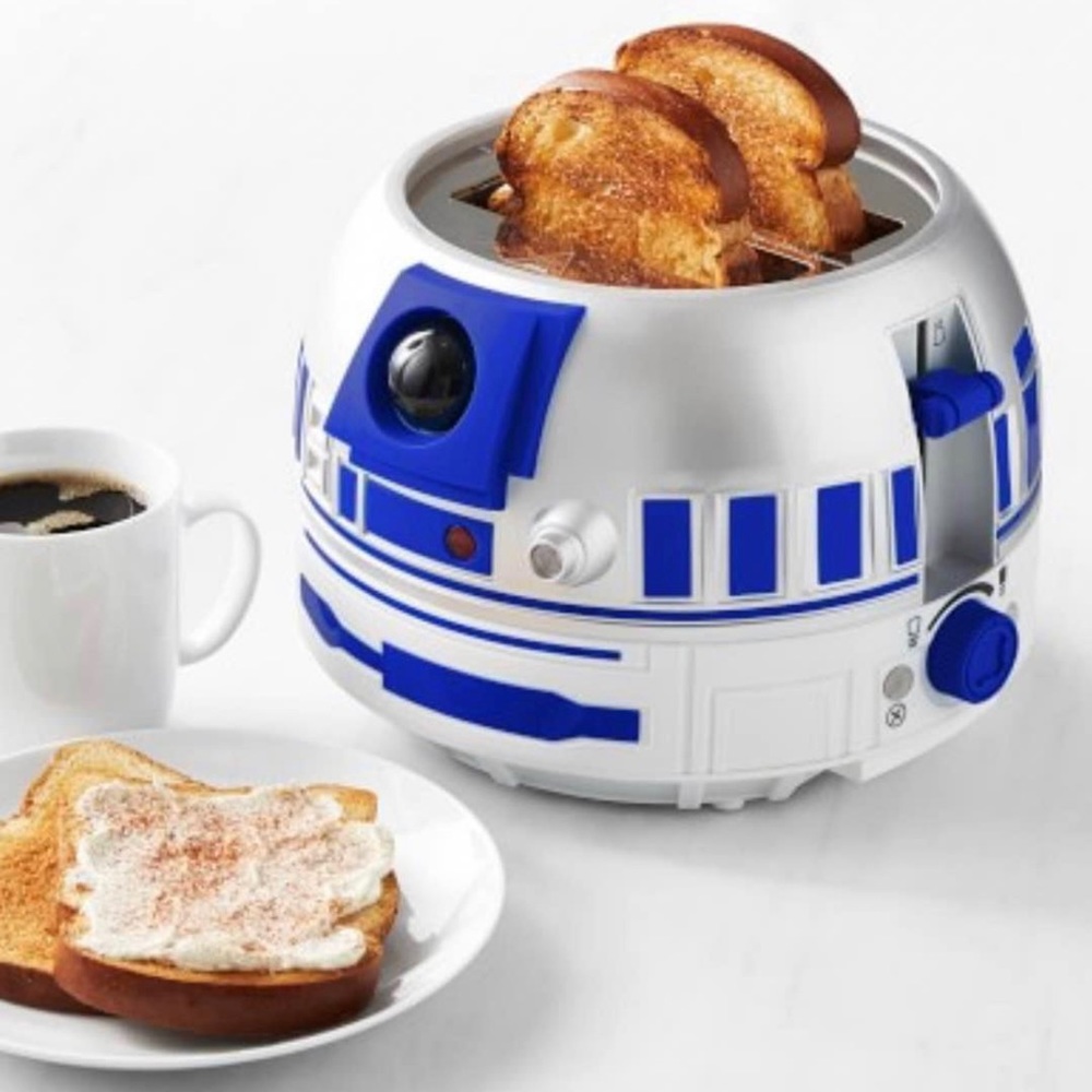 Brand new in box R2D2 Williams Sonoma toaster